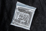 【new】Ernie Ball / #2218 Silver Slinky John Mayer Signature Nickel Wound 10.5-47【TONIQ Yokohama】