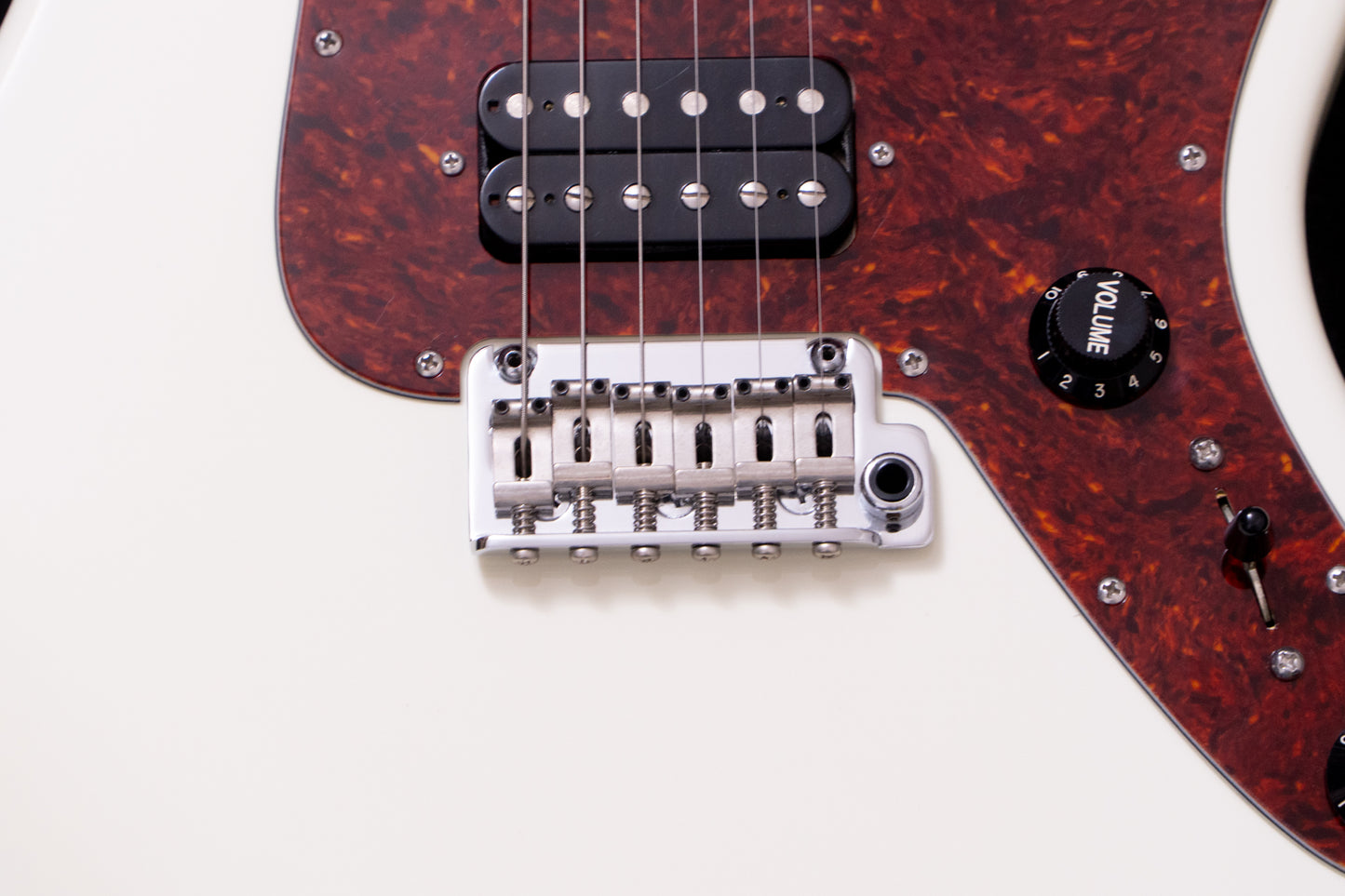 【used】Suhr / Classic JM Olympic White SSH Reverse Head 2019 3.795kg #JS0F4K【TONIQ横浜】