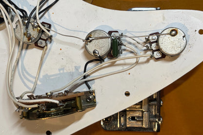 【used】Fender Japan / ST62-53 MADE IN JAPAN 1993~94 3.575kg #Q005966【TONIQ Yokohama】【price included SHIPPING & IMPORT TAX & VAT】