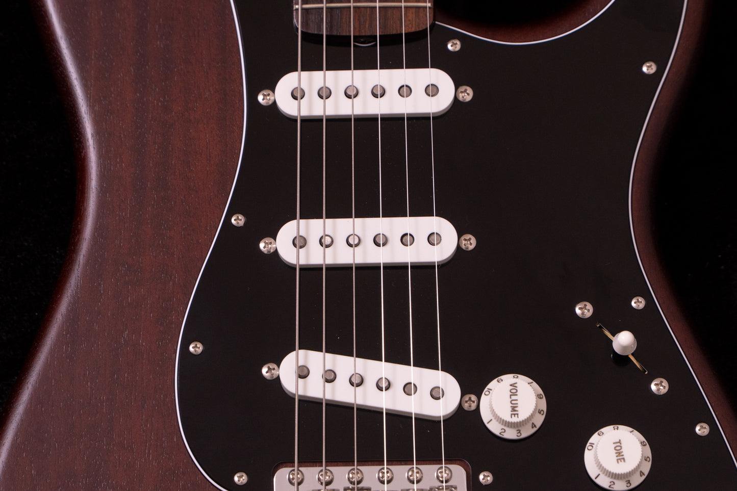 【used】Fender / Made In Japan FSR Traditional Late 60s Stratocaster GP Mahogany Neck&Body 2023 3.605kg #JD23100038【TONIQ Yokohama】【price included SHIPPING & IMPORT TAX & VAT】