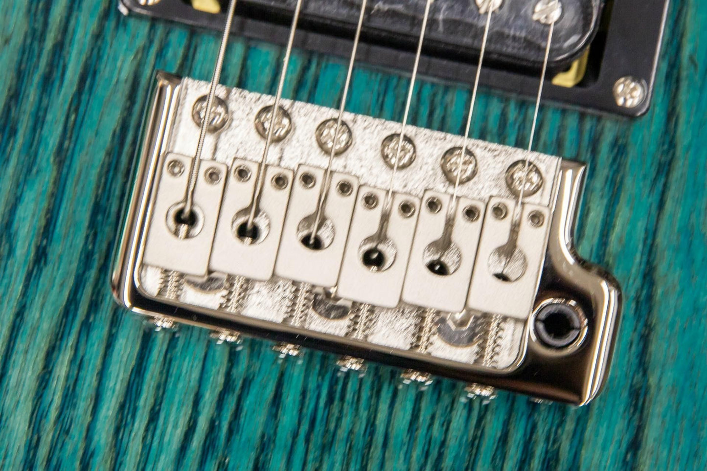 【new】PRS(Paul Reed Smith) / SE Swamp Ash Special Iri Blue #F072483 4.0kg【TONIQ Yokohama】