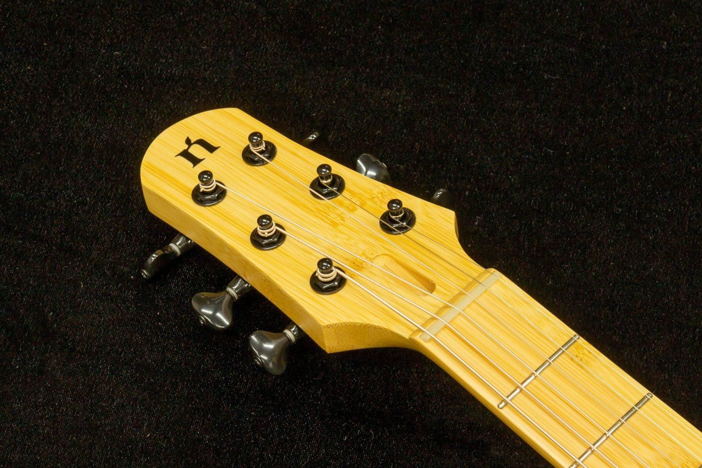 【new】NATASHA / NBSG Steel Natural【TONIQ Yokohama】