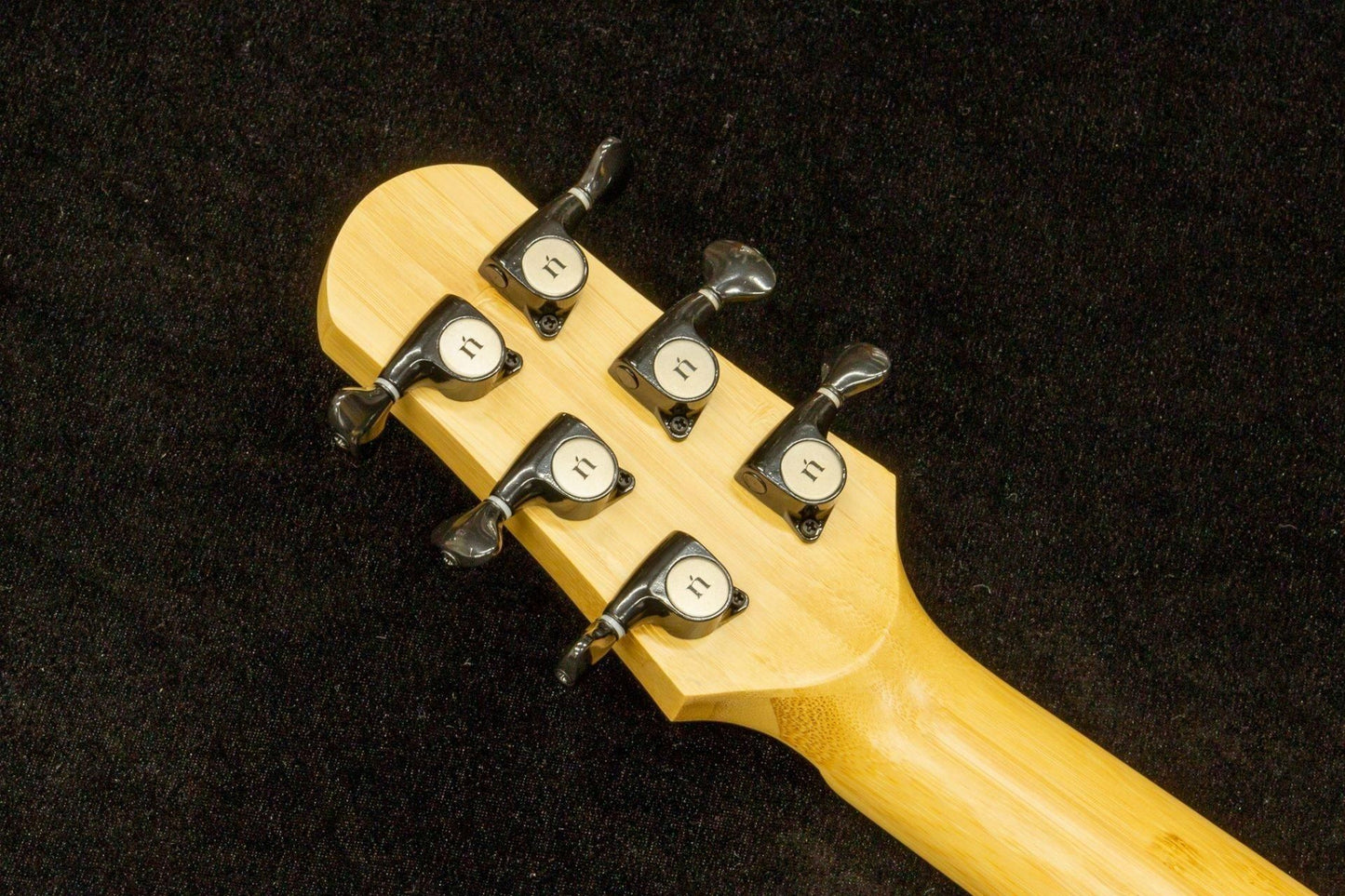 【new】NATASHA / NBSG Steel Natural【TONIQ Yokohama】