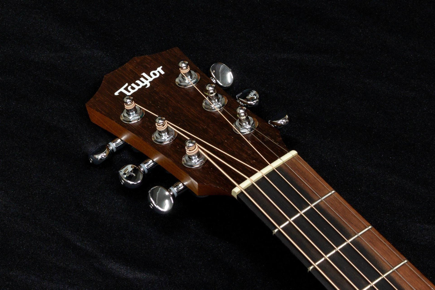 【new】Taylor / Baby Taylor-e BT-1e Walnut #2208251054 1.37kg【TONIQ Yokohama】
