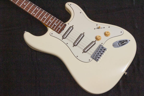 【used】Fender Japan / ST62-SPL SRV Charley OWH #S082532 3.32kg【TONIQ Yokohama】