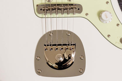 【new】Sire / Larry Carlton J5 WH #2N24990716 3.82kg【TONIQ Yokohama】