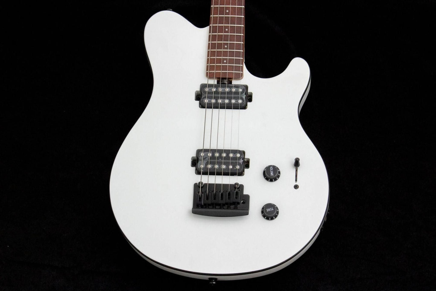 【outlet】Sterling by MusicMan / SUB AXIS WHITE #B144815 3.615kg【TONIQ Yokohama】