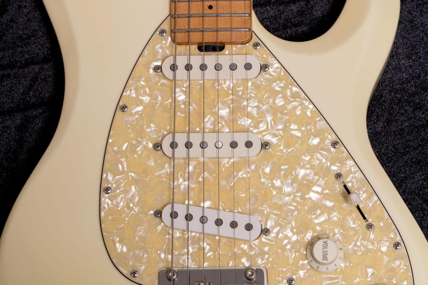 【used】Music Man / Silhouette Special SSS Tremolo #G07147 3.49kg【TONIQ Yokohama】