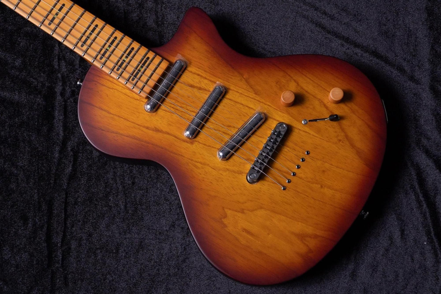【new】Sire / I5L TS.S 3.04kg #2N24200144【TONIQ Yokohama】
