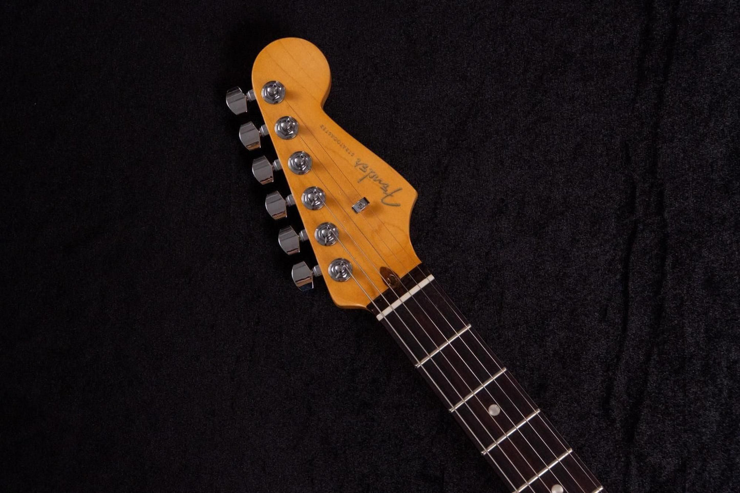 【used】Fender / American Ultra Stratocaster Arctic Pearl 2021 3,640kg #US210044500【TONIQ Yokohama】