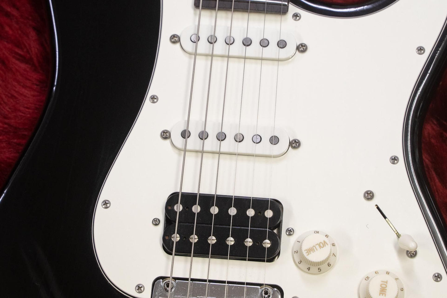【used】Suhr Guitars / Core Line Classic S Antique BLK/R #64929 3.54kg【TONIQ Yokohama】
