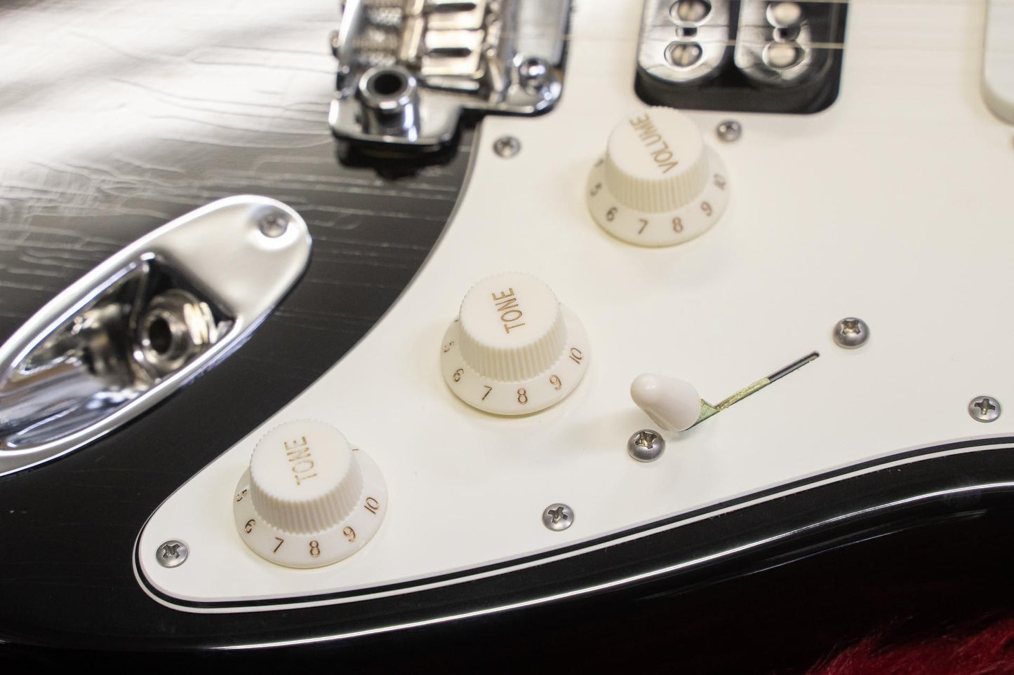 【used】Suhr Guitars / Core Line Classic S Antique BLK/R #64929 3.54kg【TONIQ Yokohama】