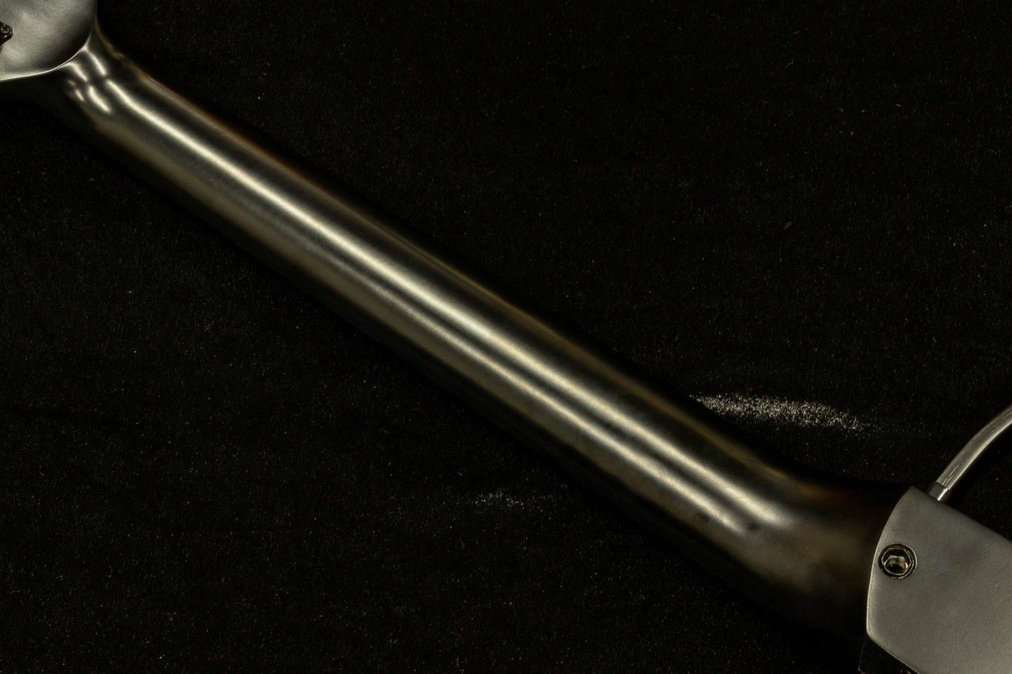 【new】NATASHA / NBSG Steel Black【TONIQ Yokohama】