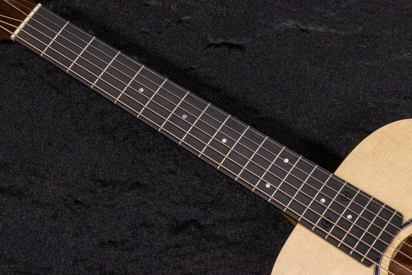 【new】Taylor / Baby Taylor-e BT-1e #2208261061 1.37kg【TONIQ Yokohama】