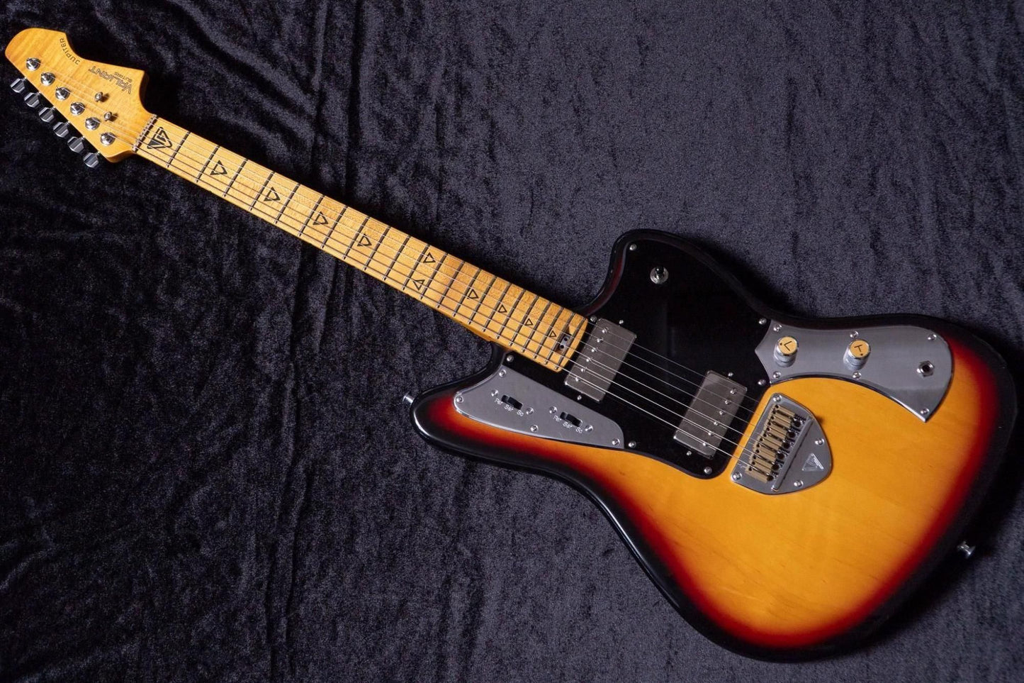 【new】Valiant Guitars / Jupiter 3TSB Gloss #J25190 3.22kg【TONIQ Yokohama】