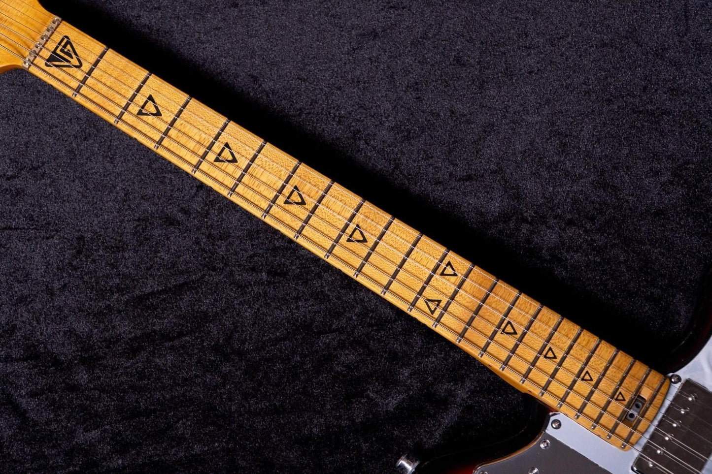 【new】Valiant Guitars / Jupiter 3TSB Gloss #J25190 3.22kg【TONIQ Yokohama】