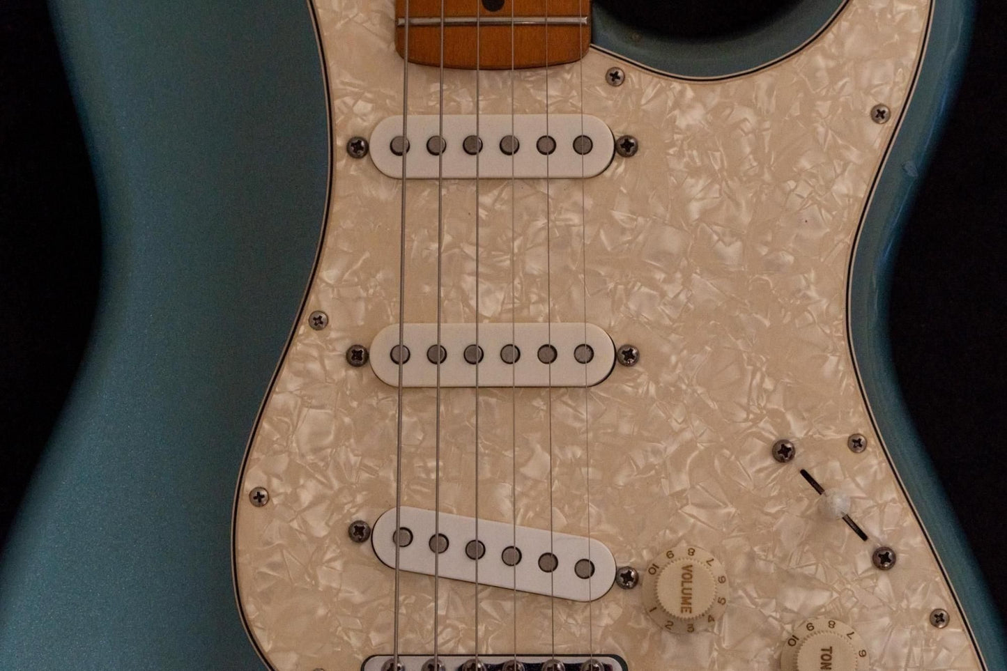 【used】Fender / Mex Deluxe Powerhouse Stratocaster Mod LPB 1998 3.47kg #MN8115698【TONIQ Yokohama】