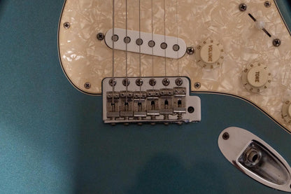 【used】Fender / Mex Deluxe Powerhouse Stratocaster Mod LPB 1998 3.47kg #MN8115698【TONIQ Yokohama】