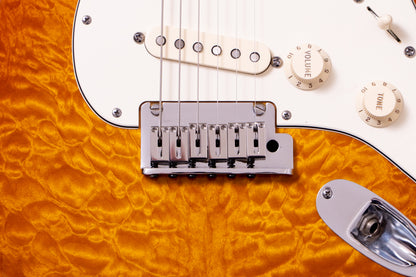 【used】Fender / Custom Shop Custom Deluxe Stratocaster Faded Honey Burst 2011 3.365kg #5893【TONIQ Yokohama】【price included SHIPPING & IMPORT TAX & VAT】