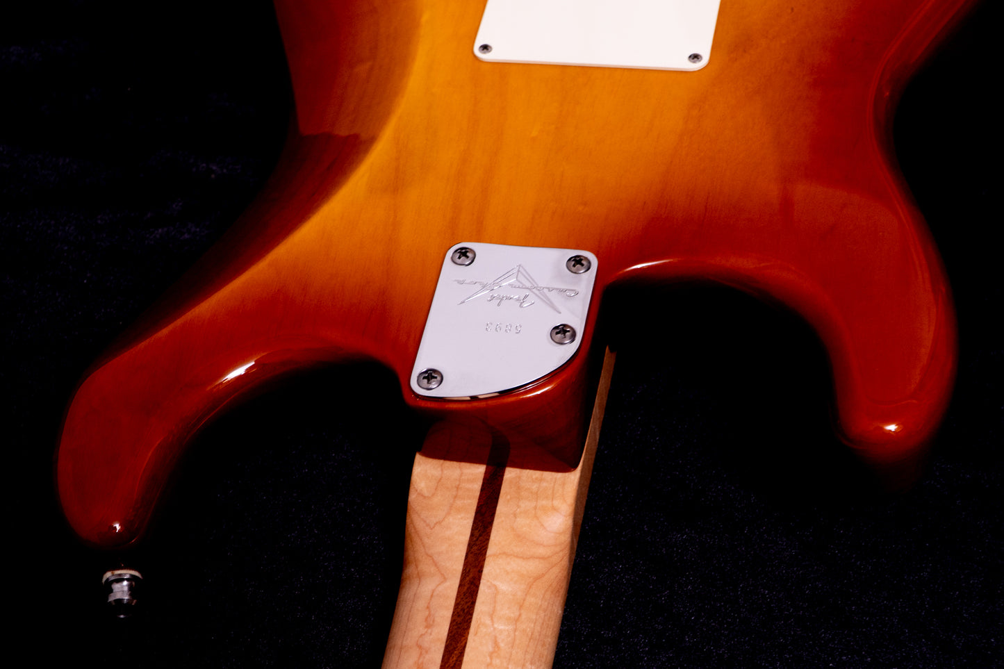 【used】Fender / Custom Shop Custom Deluxe Stratocaster Faded Honey Burst 2011 3.365kg #5893【TONIQ Yokohama】【price included SHIPPING & IMPORT TAX & VAT】