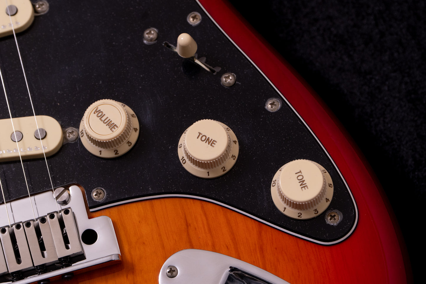 【used】Fender /     American Ultra Luxe Stratocaster Plasma Red Burst 2021 3.875kg #US210084296【TONIQ Yokohama】【price included SHIPPING & IMPORT TAX & VAT】
