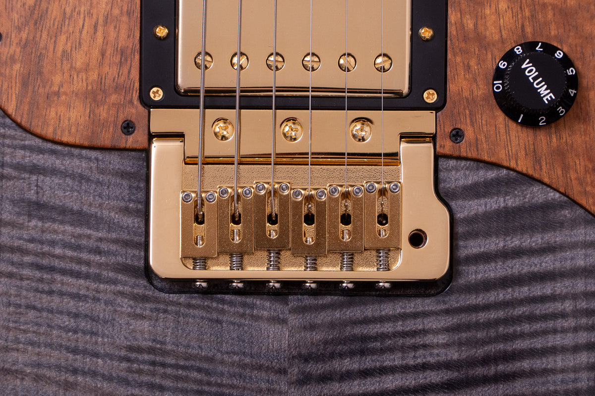 【new】Knaggs Guitars / Chesapeake Series Severn Trem HSS 1xPurf Fire / Onyx Gold Parts 3.485kg #1688【TONIQ Yokohama】【price included SHIPPING & IMPORT TAX & VAT】