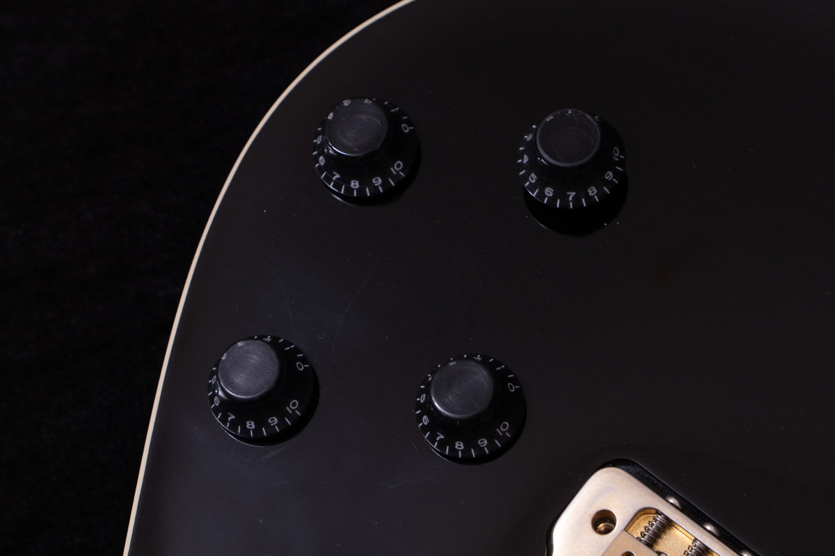 【new】Knaggs Guitars / Influence Series Kenai Trem Black Medium Relic Gold Parts 4.06kg #2516【TONIQ Yokohama】【price included SHIPPING & IMPORT TAX & VAT】