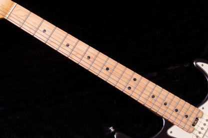 【used】Fender / American Elite Stratocaster 2018 3.88kg #US18071809【TONIQ Yokohama】【price included SHIPPING & IMPORT TAX & VAT】