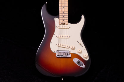 【used】Fender / American Elite Stratocaster 2018 3.88kg #US18071809【TONIQ Yokohama】【price included SHIPPING & IMPORT TAX & VAT】