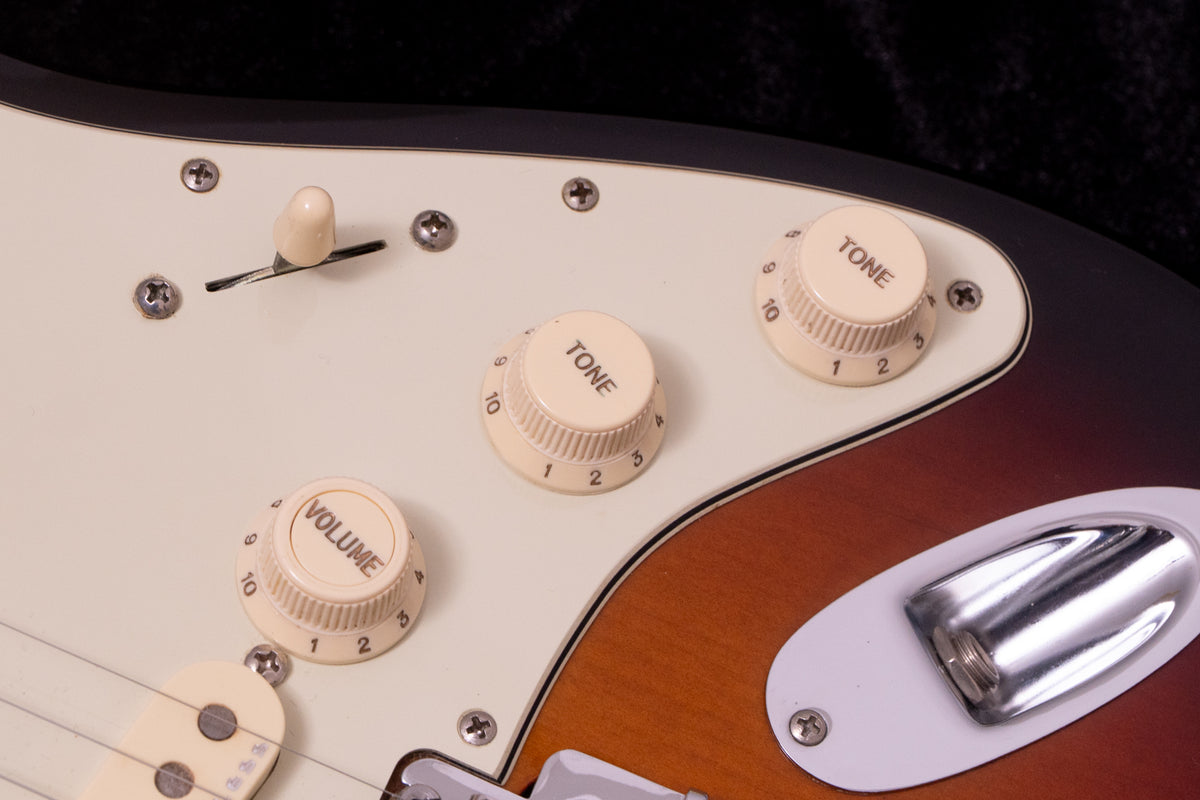 【used】Fender / American Elite Stratocaster 2018 3.88kg #US18071809【TONIQ Yokohama】【price included SHIPPING & IMPORT TAX & VAT】