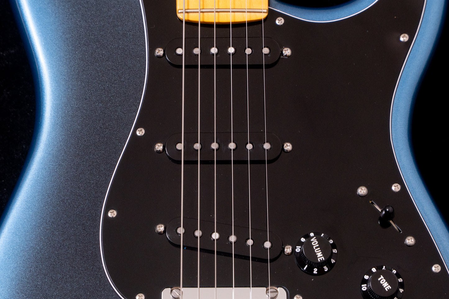 【used】Fender / American Professional II Stratocaster Dark Night 2022 3.525kg #US22098710【TONIQ Yokohama】 【price included SHIPPING & IMPORT TAX & VAT】