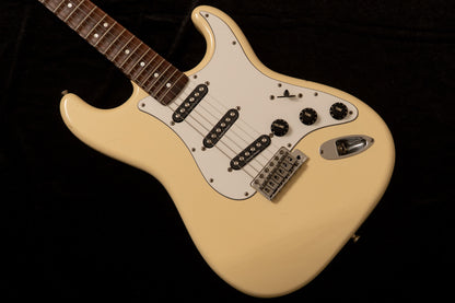 【used】Fender Japan / ST72-SC Mod Crafted in Japan 2006-2008 3.645kg #S045679【TONIQ Yokohama】【price included SHIPPING & IMPORT TAX & VAT】