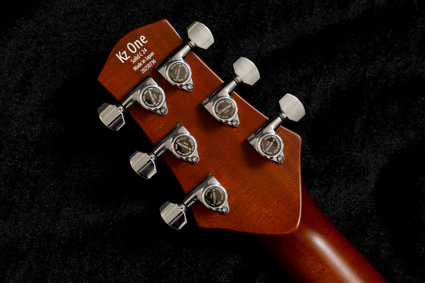 【outlet】Kz Guitar Works / Kz One Carved Top 24F 3S23 Wrap-Around Natural 3.77kg #20250736【TONIQ Yokohama】【price included SHIPPING & IMPORT TAX & VAT】