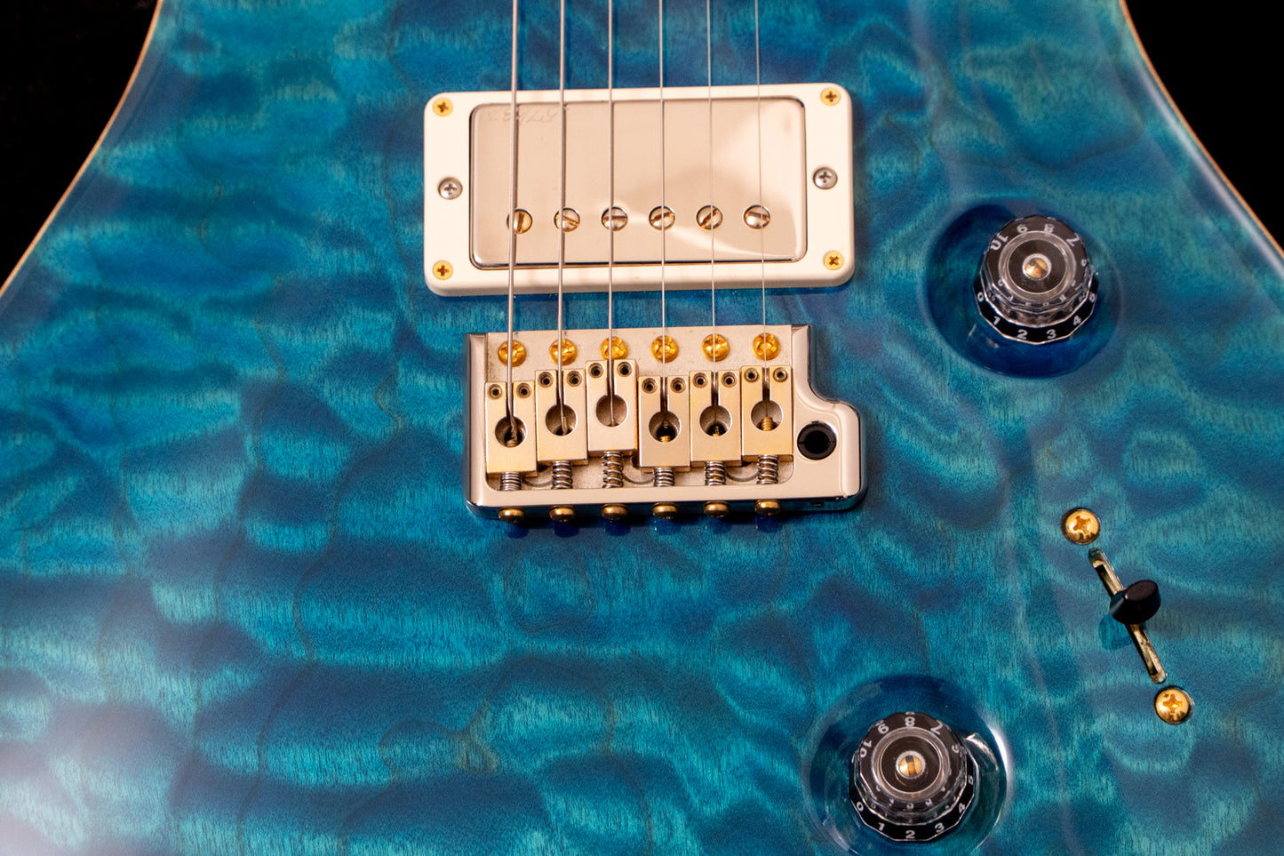 【used】Paul Reed Smith(PRS) / Artist Package Custom 24 Quilt 2014 3.235kg #208094【Consignment】【TONIQ Yokohama】【price included SHIPPING & IMPORT TAX & VAT】