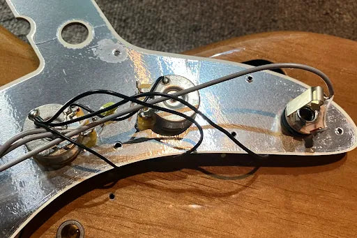 【used】Fender / FSR Made in Japan Traditional 60s Jazzmaster Walnut Mod 2022 3.5kg #JD22024418【Consignment】【TONIQ Yokohama】【price included SHIPPING & IMPORT TAX & VAT】