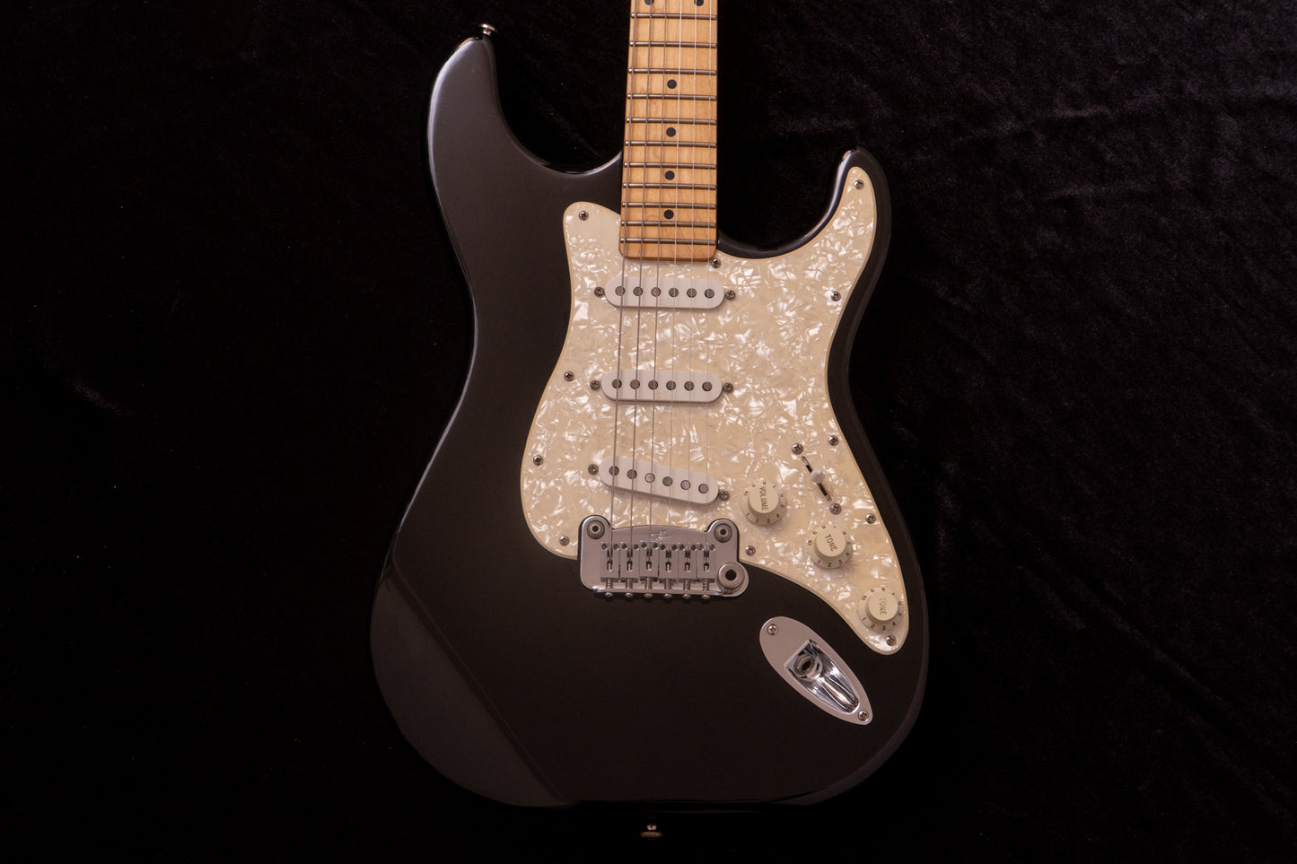 【used】G&L / Tribute Legacy 2010 3.935kg #100823918【TONIQ横浜】