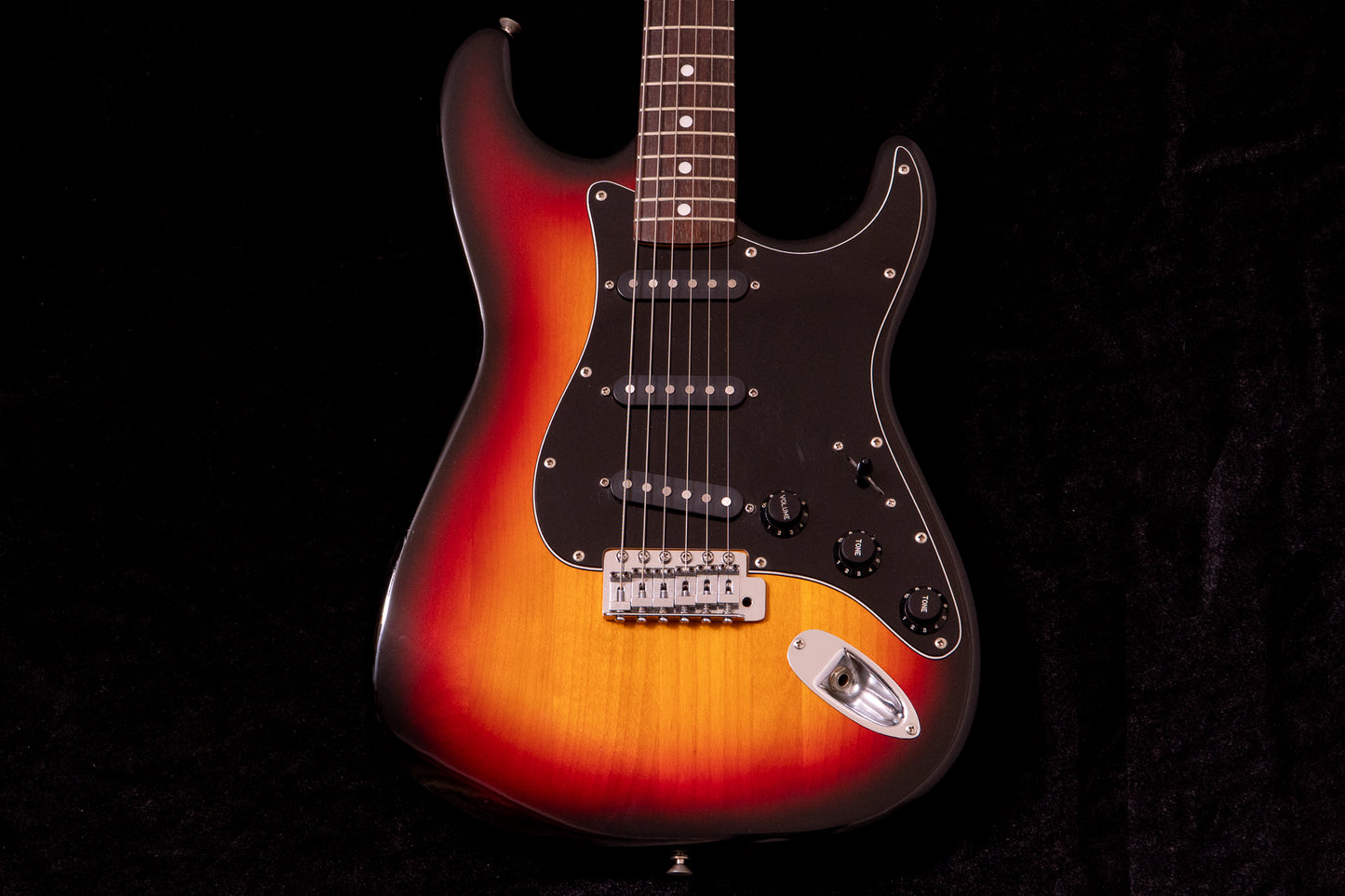 【used】Tokai / SS-40 1983 3.39kg #3041464【TONIQ横浜】 【price included SHIPPING & IMPORT TAX & VAT】