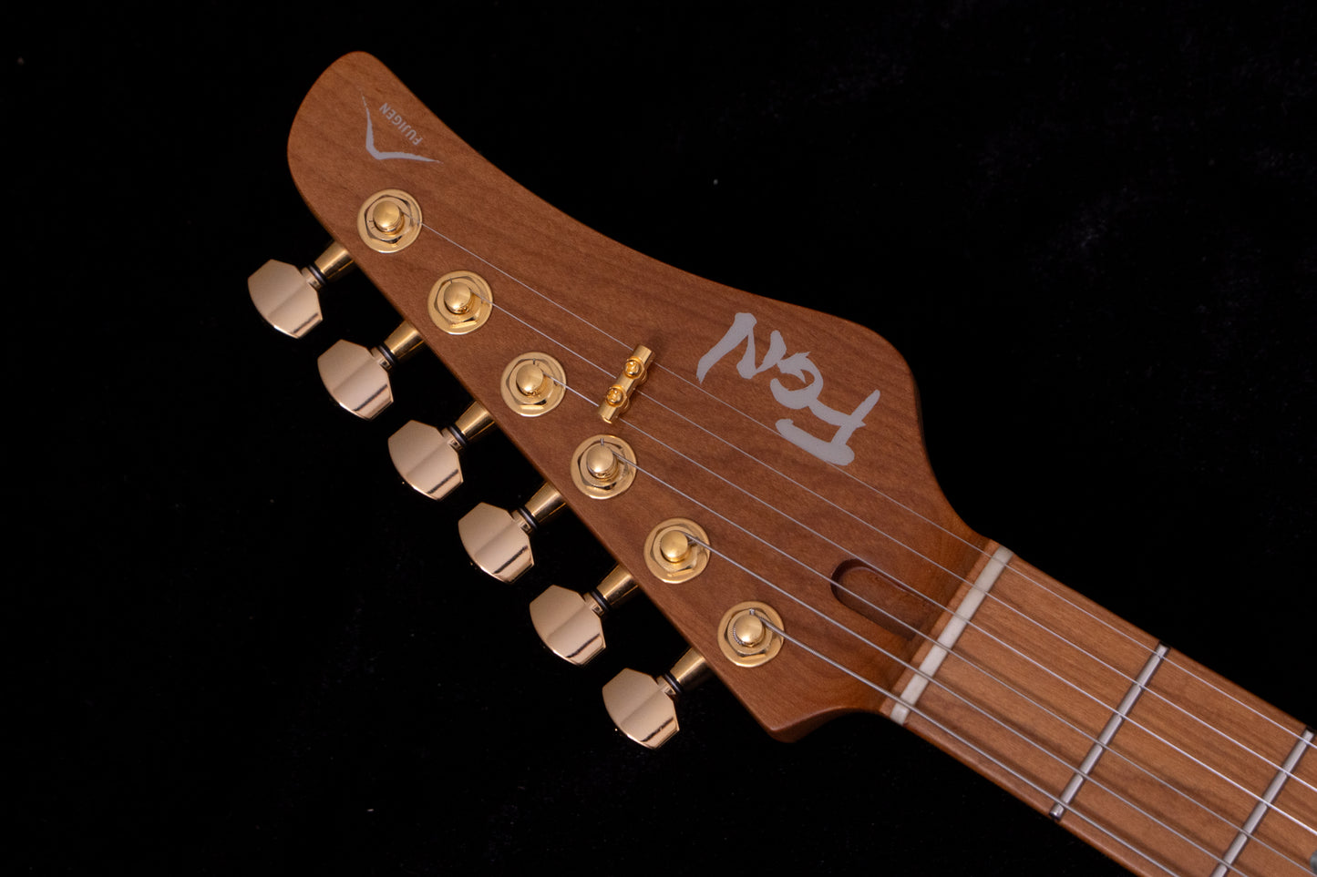 【used】FGN / EIL-EW2-HS-RM/VNT/01 2025 3.65kg #H250489【TONIQ横浜】【price included SHIPPING & IMPORT TAX & VAT】