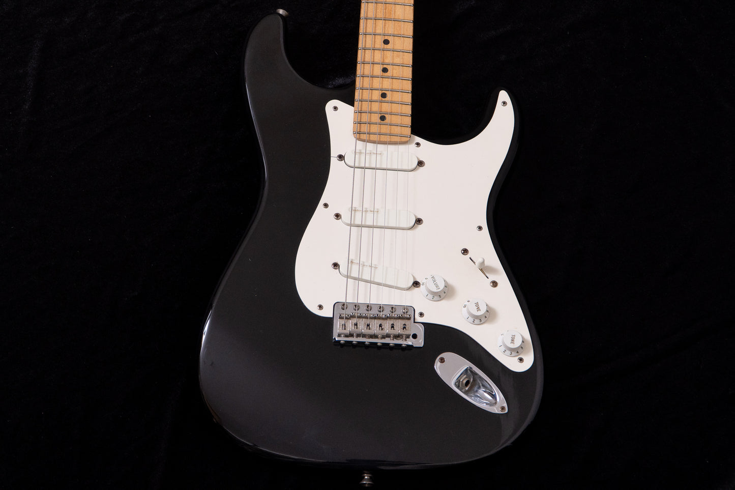 【used】Fender / Eric Clapton Stratocaster Blackie 1999 3.645kg #SN961016【TONIQ横浜】