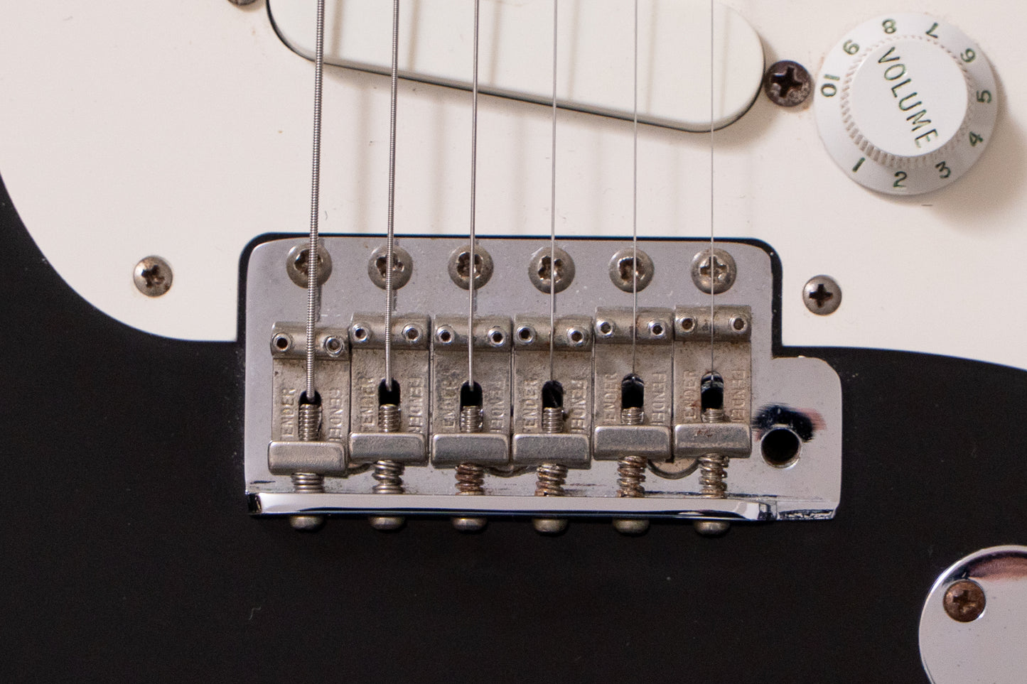 【used】Fender / Eric Clapton Stratocaster Blackie 1999 3.645kg #SN961016【TONIQ横浜】