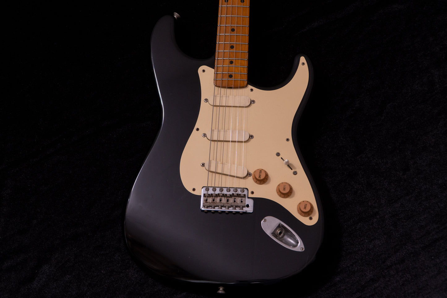【used】Fender Japan / ST54-85LS MADE IN JAPAN 1988 3.32kg #E918750【TONIQ横浜】【price included SHIPPING & IMPORT TAX & VAT】