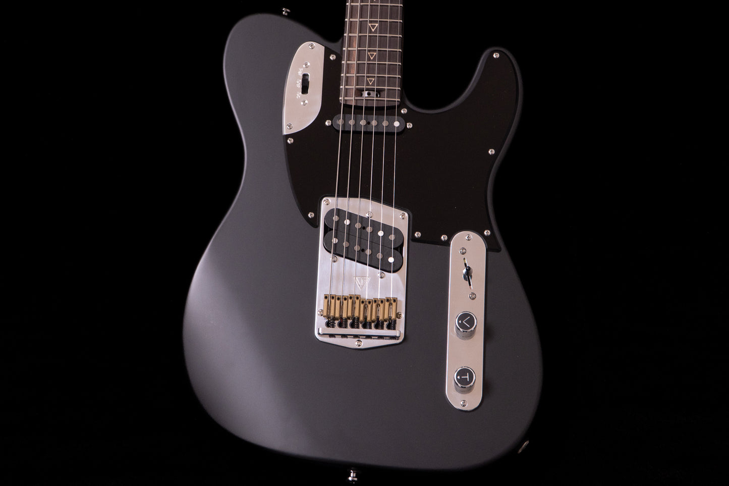 【new】Valiant Guitars / Titan Nero 3.2kg #Ti25040【TONIQ横浜】