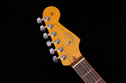 【used】Fender / 70th Anniversary American Professional II Stratocaster Comet Burst 3.58kg #US23039234【TONIQ横浜】