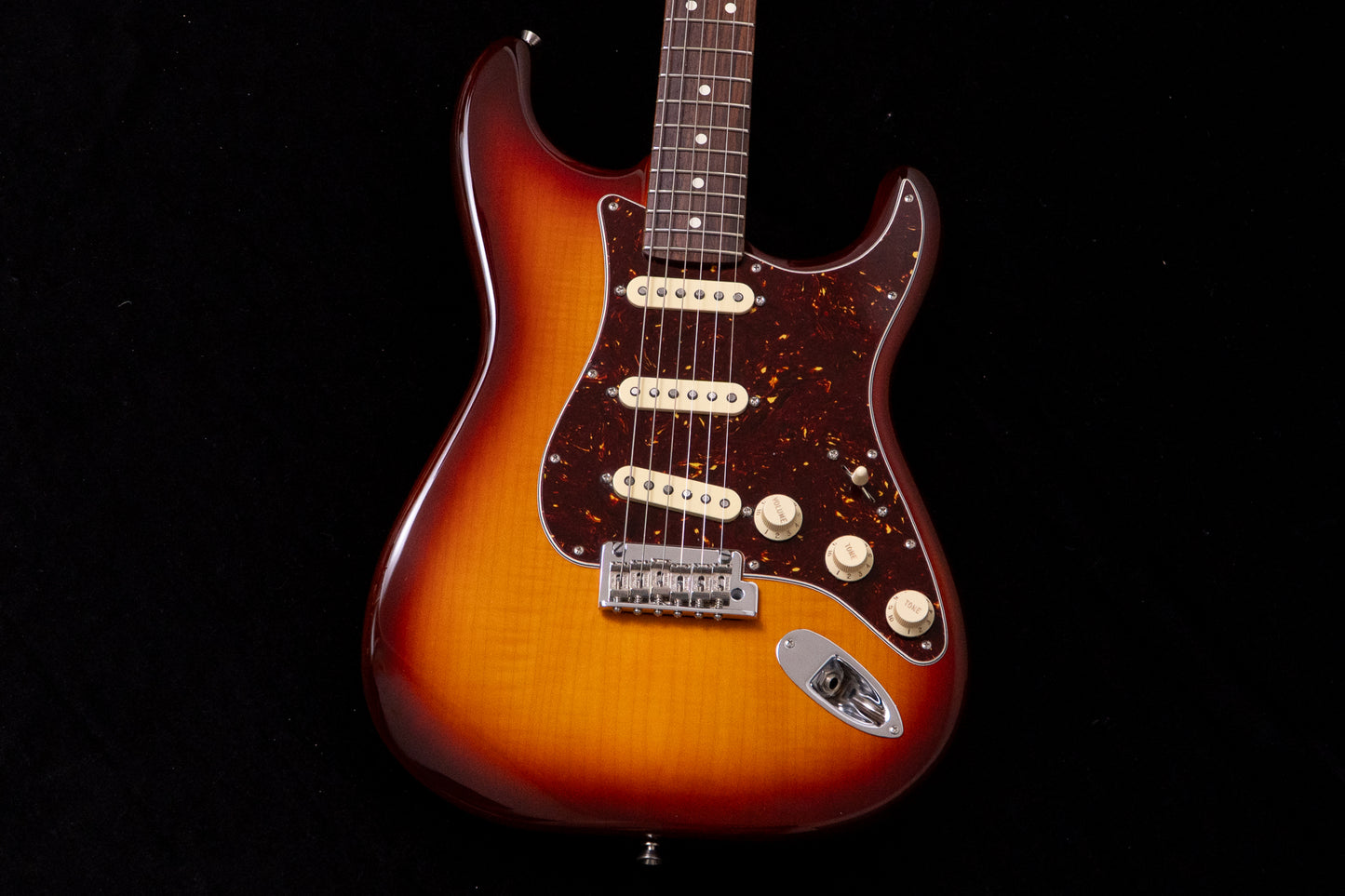 【used】Fender / 70th Anniversary American Professional II Stratocaster Comet Burst 3.58kg #US23039234【TONIQ横浜】