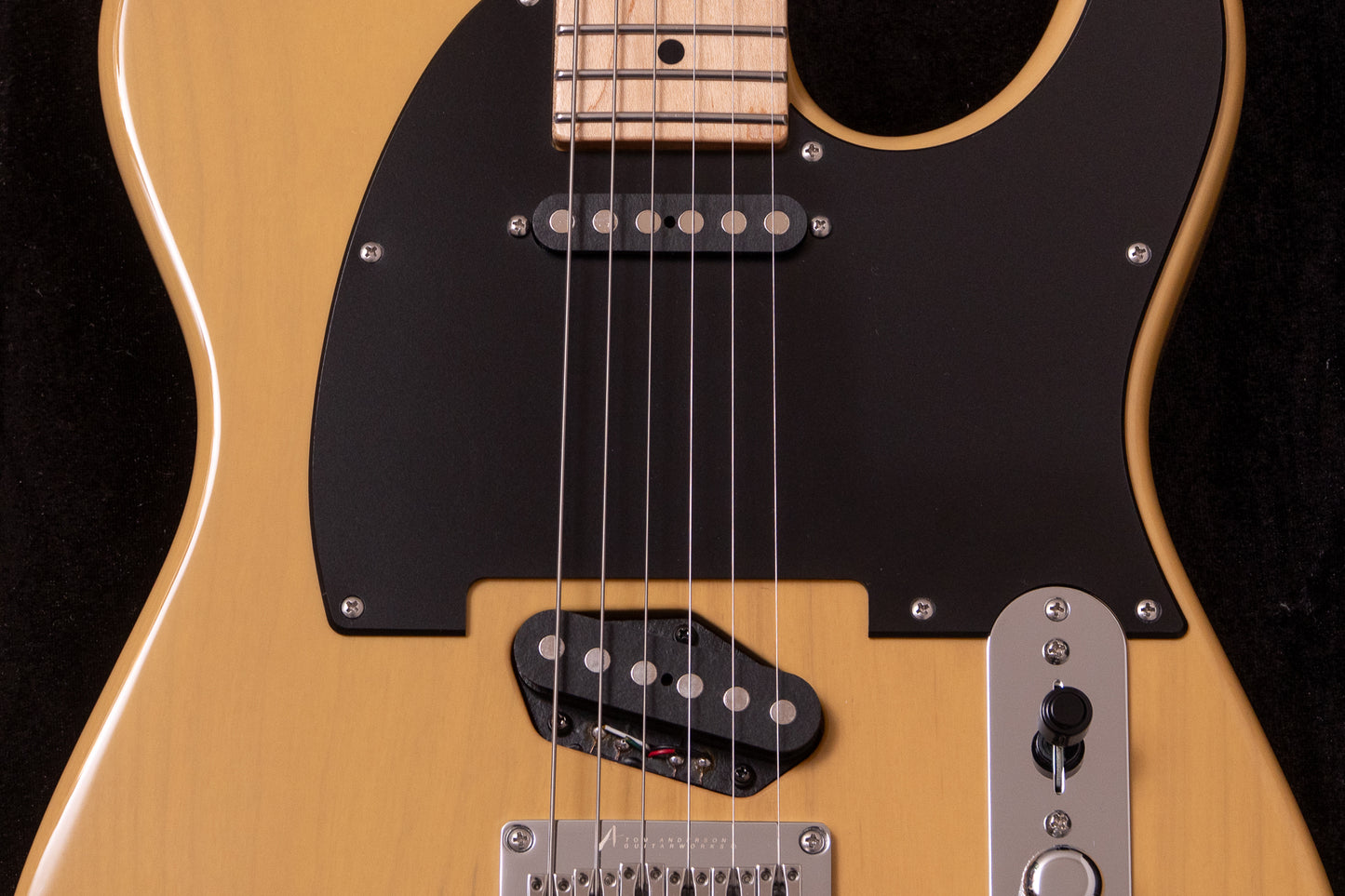 【new】Tom Anderson / Hollow T Classic Trans Butterscotch/M 2.73kg #02-25-26N【TONIQ横浜】