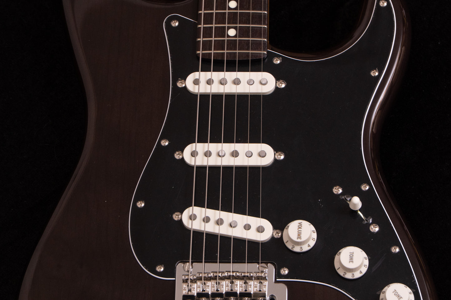 【used】Fender / MADE IN JAPAN Hybrid II Stratocaster Walnut 2024 3.51kg #JD24018317【TONIQ横浜】