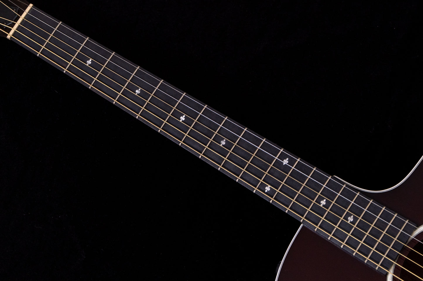 【used】Taylor / 214ce-SB DLX 2022 2.165㎏ #2205201469【TONIQ横浜】
