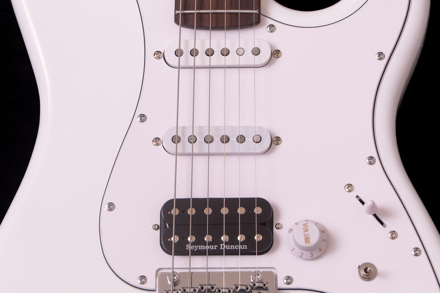 【new】Swing Guitars / S-100 EX WH 3.245kg #Y2026TJ【TONIQ横浜】【PLEK調整済み】