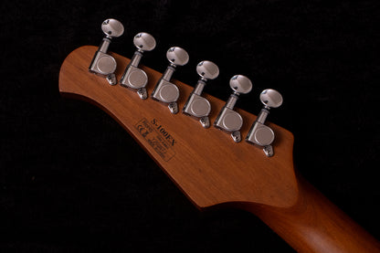 【new】Swing Guitars / S-100 EX WH 3.245kg #Y2026TJ【TONIQ横浜】【PLEK調整済み】