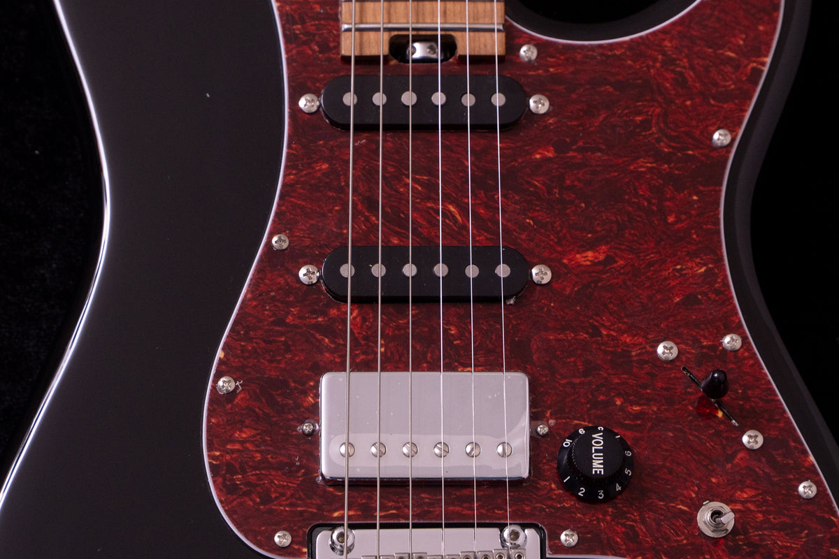 【new】Swing Guitars / Classic Player BK 3.75kg #26010014【TONIQ横浜】  【price included SHIPPING & IMPORT TAX & VAT】
